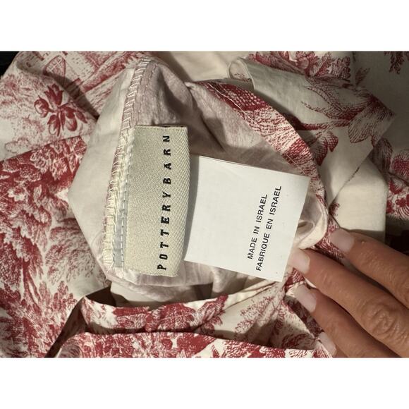 Pottery Barn Red Matine Toile KING Pillow Sham French Country Holiday Set Of 2 - Picture 5 of 7